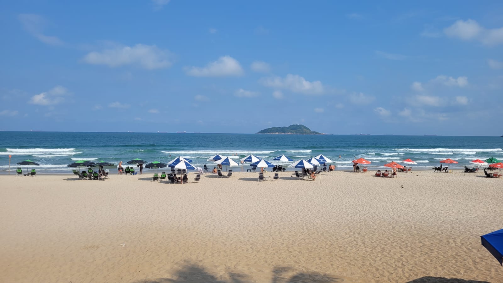 praia do tombo no guarujá